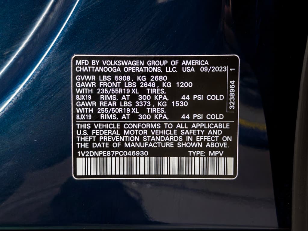 2023 Volkswagen ID.4 view 26