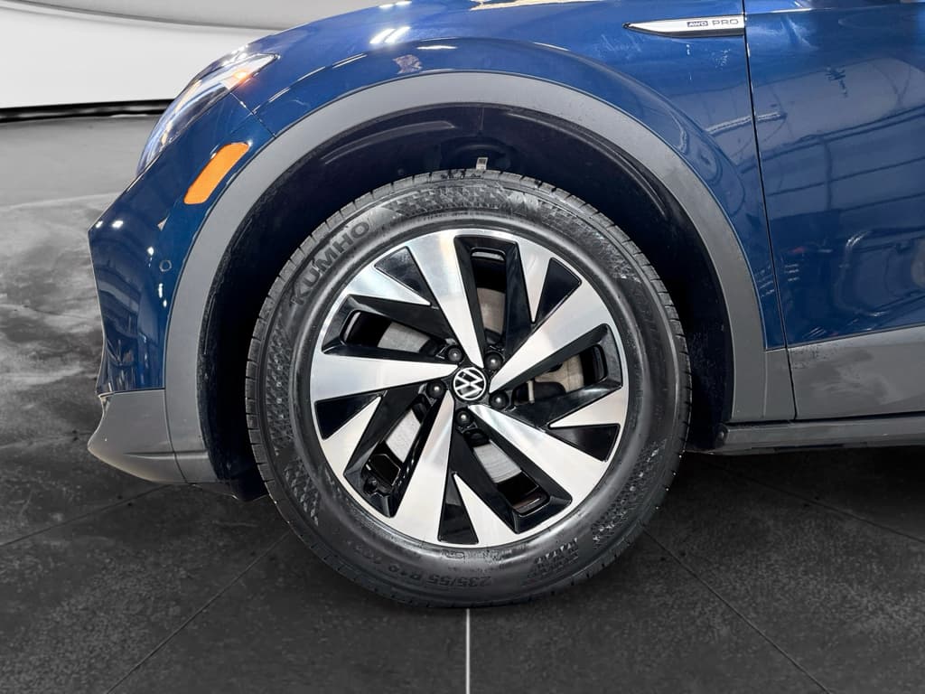 2023 Volkswagen ID.4 view 28