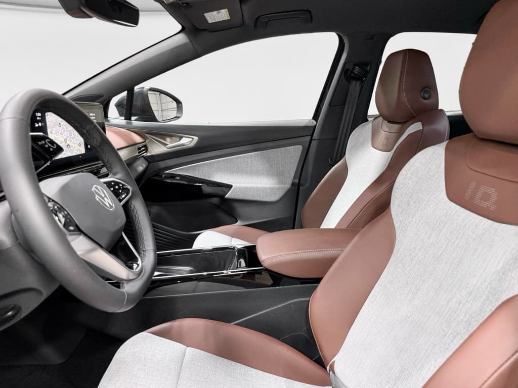 2023 Volkswagen ID.4 view 17