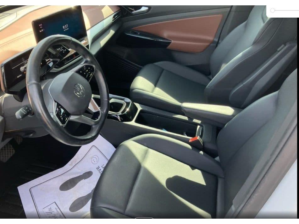 2021 Volkswagen ID.4 view 5