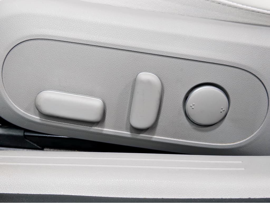 2023 Hyundai IONIQ 6 view 7