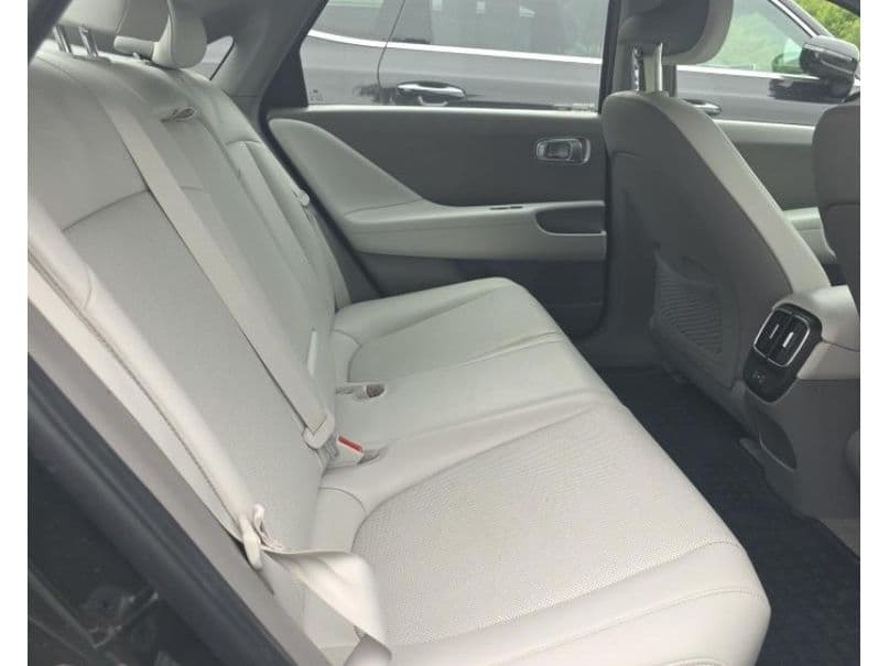 2023 Hyundai IONIQ 6 view 6