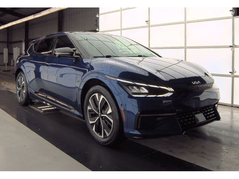 2022 Kia EV6 view 5