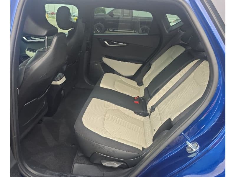 2022 Kia EV6 view 8