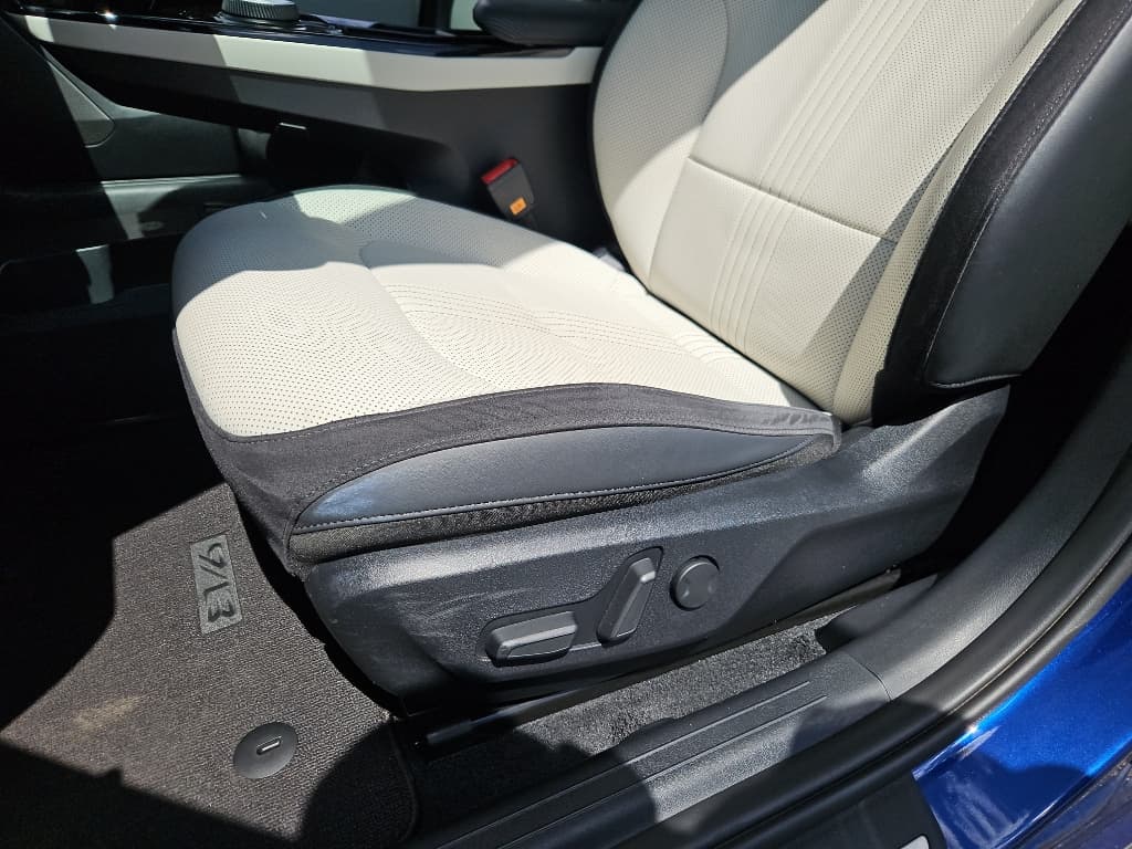 2022 Kia EV6 view 7