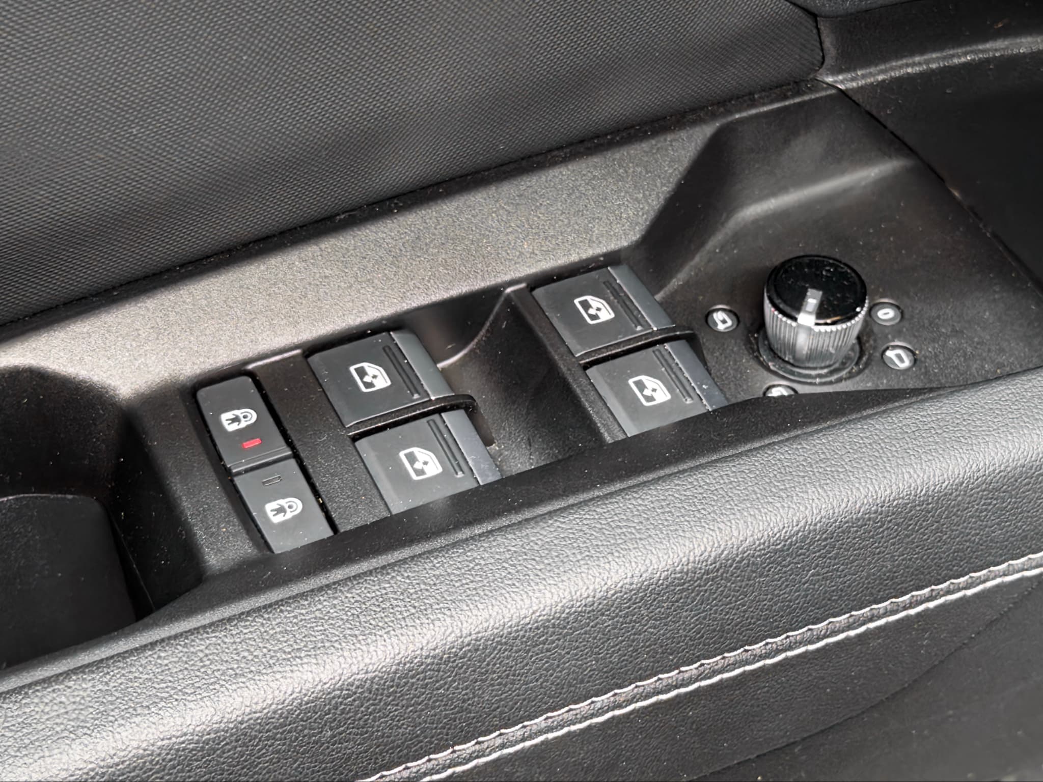 2022 Audi Q4 e-tron view 8