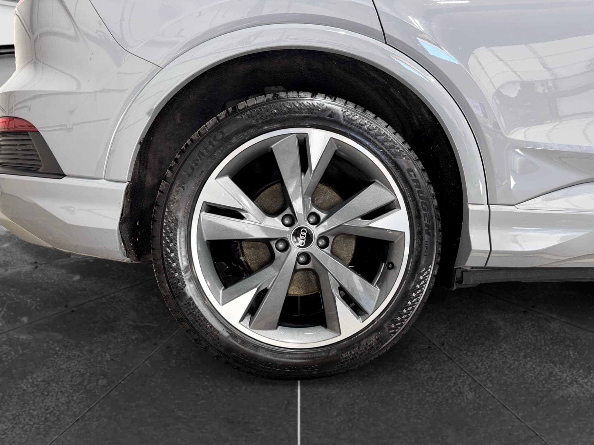 2022 Audi Q4 e-tron view 34