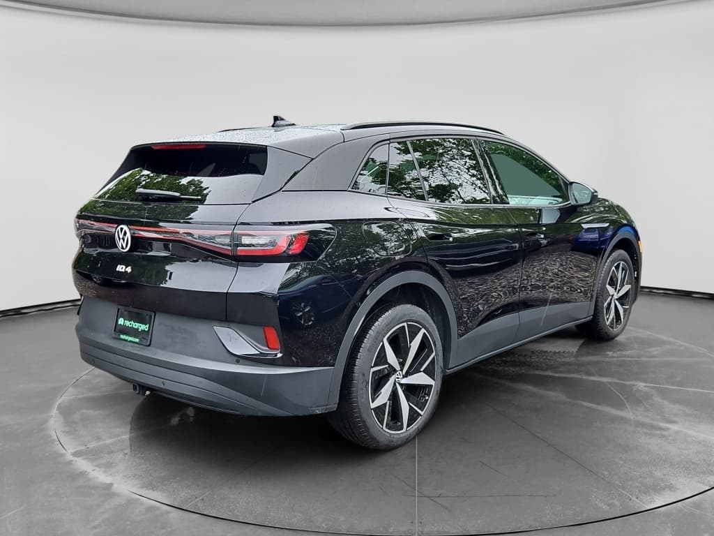 2023 Volkswagen ID.4 view 3