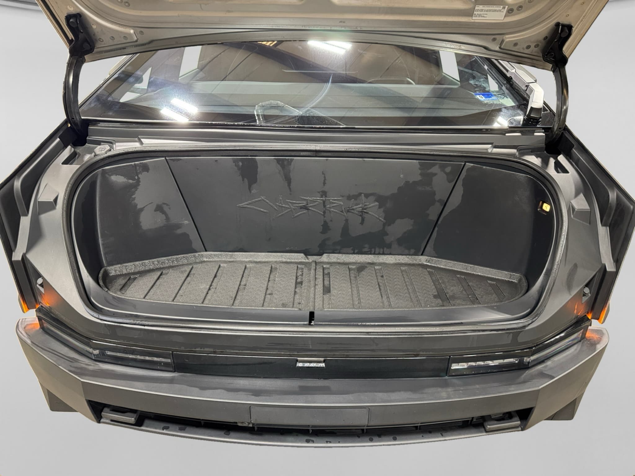 2024 Tesla Cybertruck view 24
