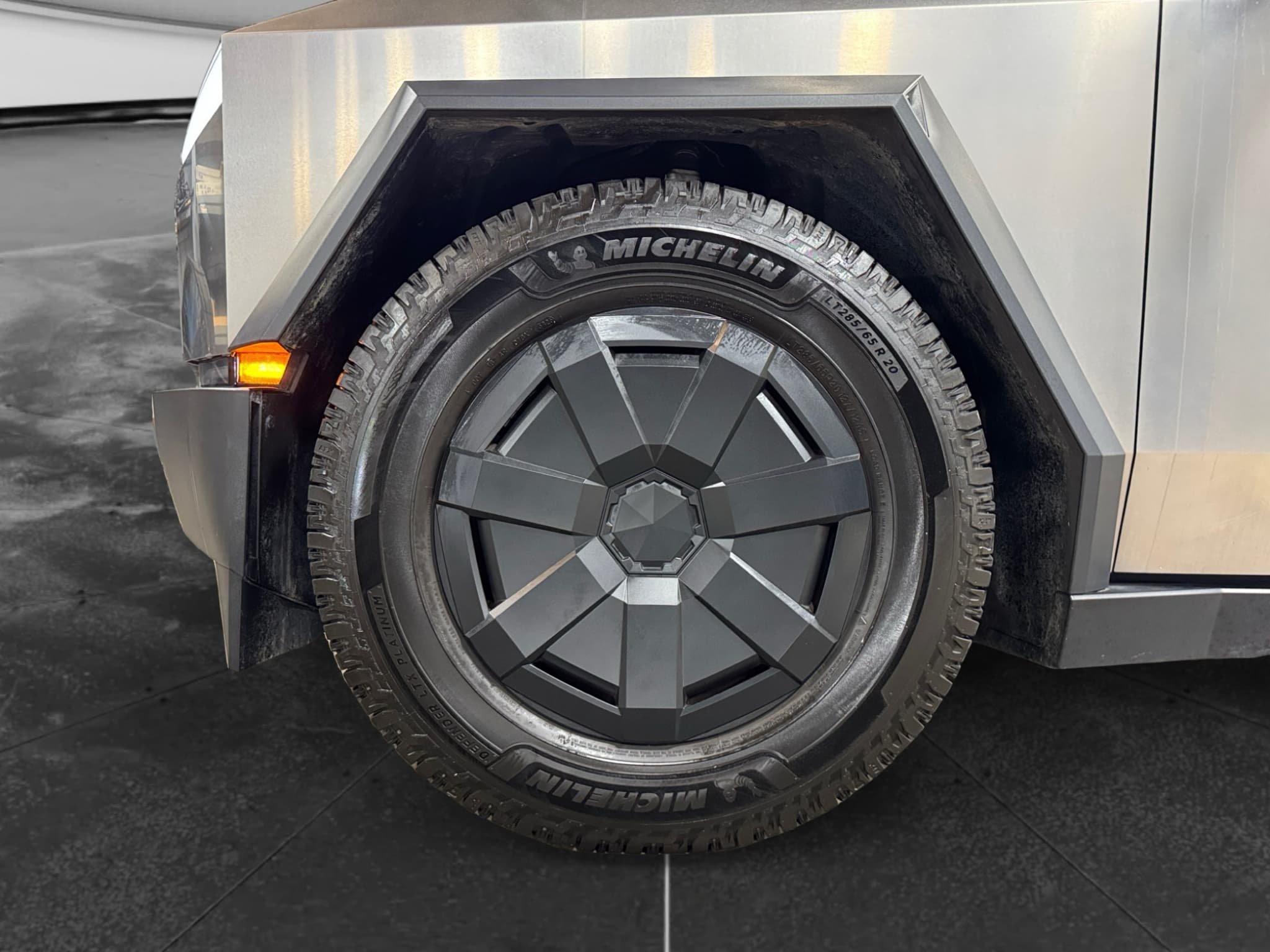 2024 Tesla Cybertruck view 28