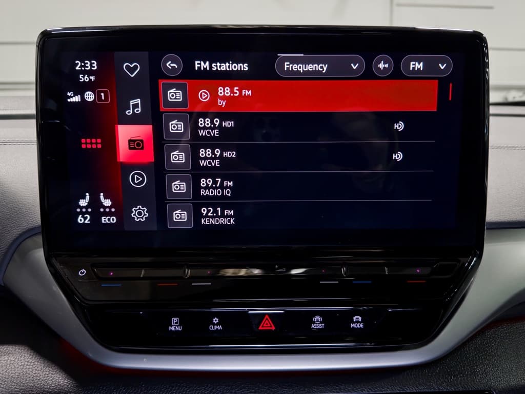 2023 Volkswagen ID.4 view 14