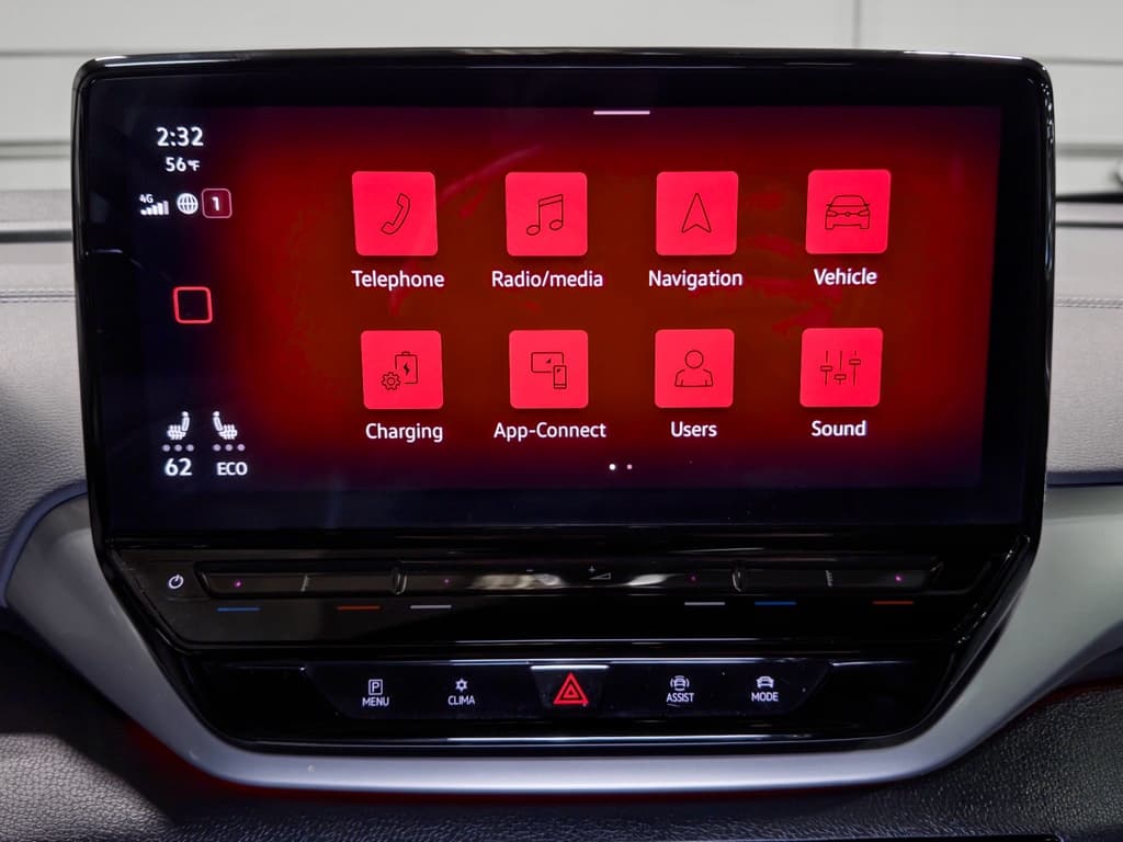 2023 Volkswagen ID.4 view 12