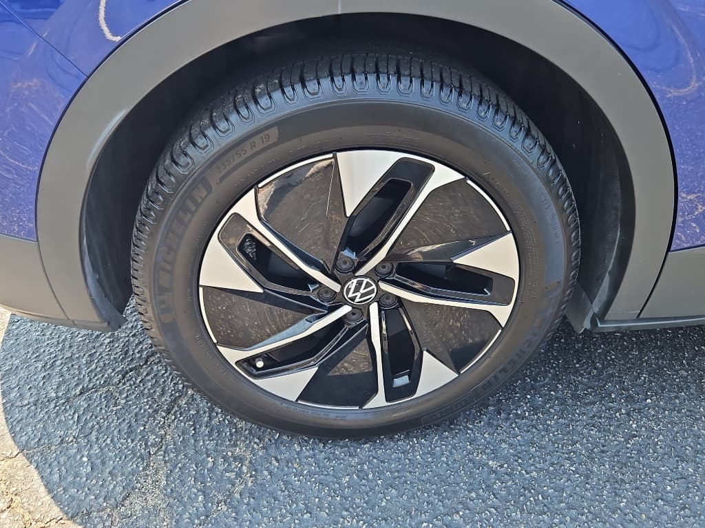 2021 Volkswagen ID.4 view 30