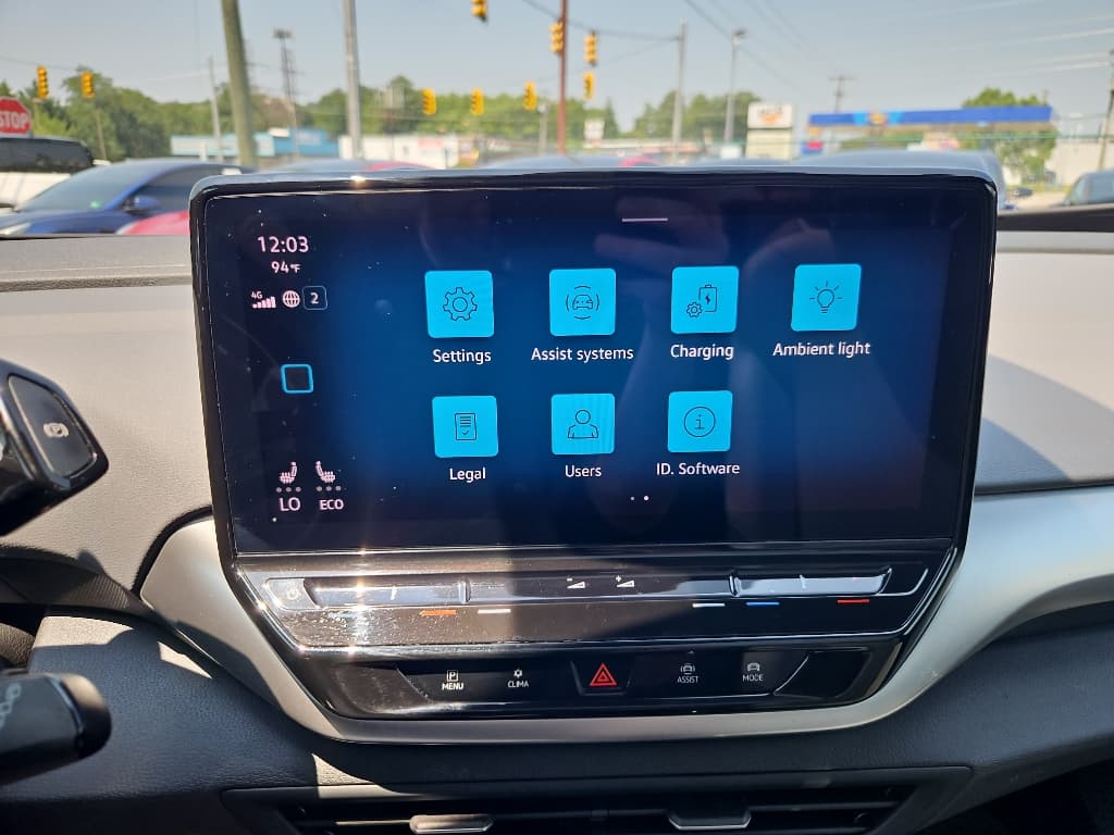 2021 Volkswagen ID.4 view 13