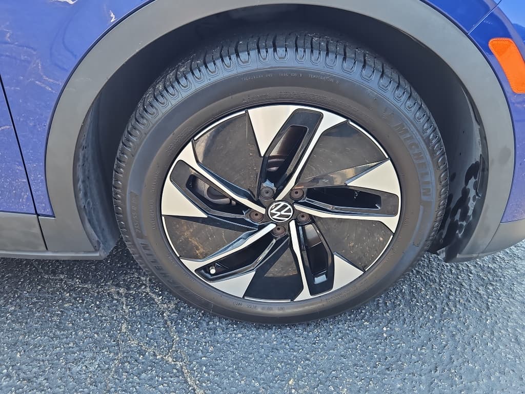 2021 Volkswagen ID.4 view 32