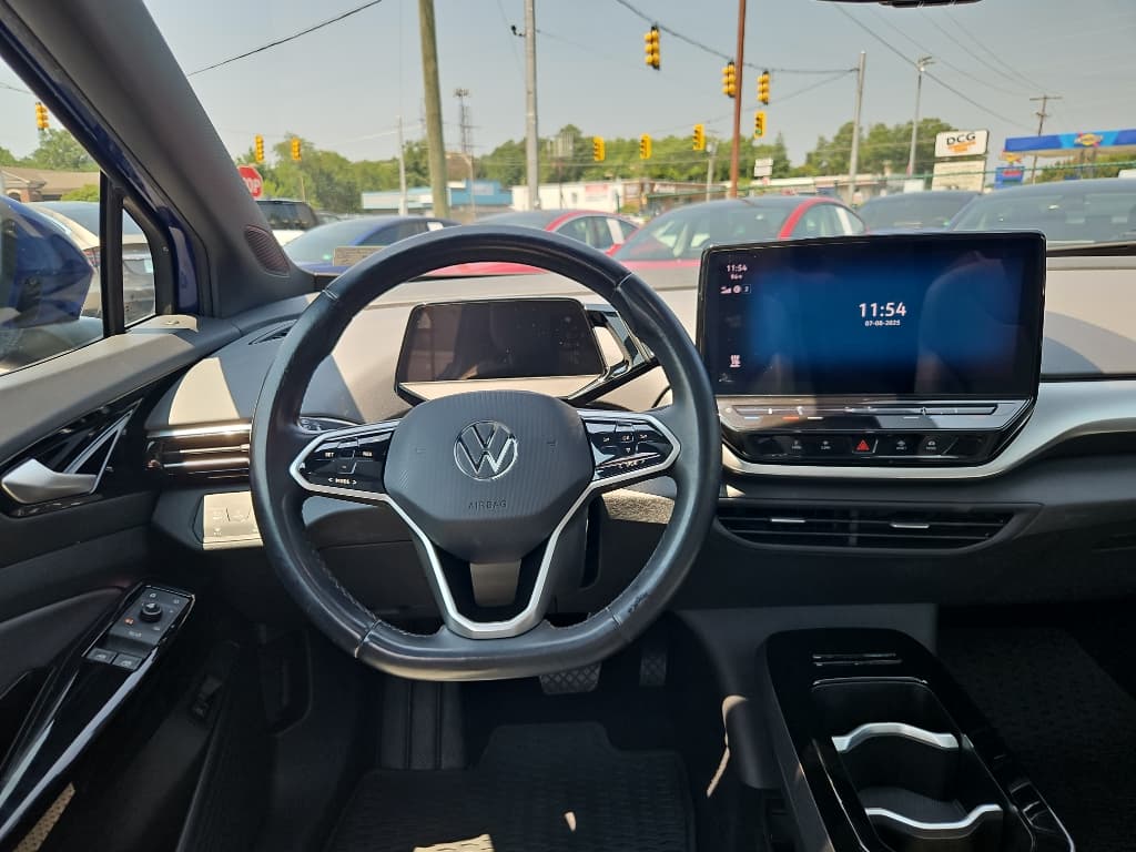 2021 Volkswagen ID.4 view 8