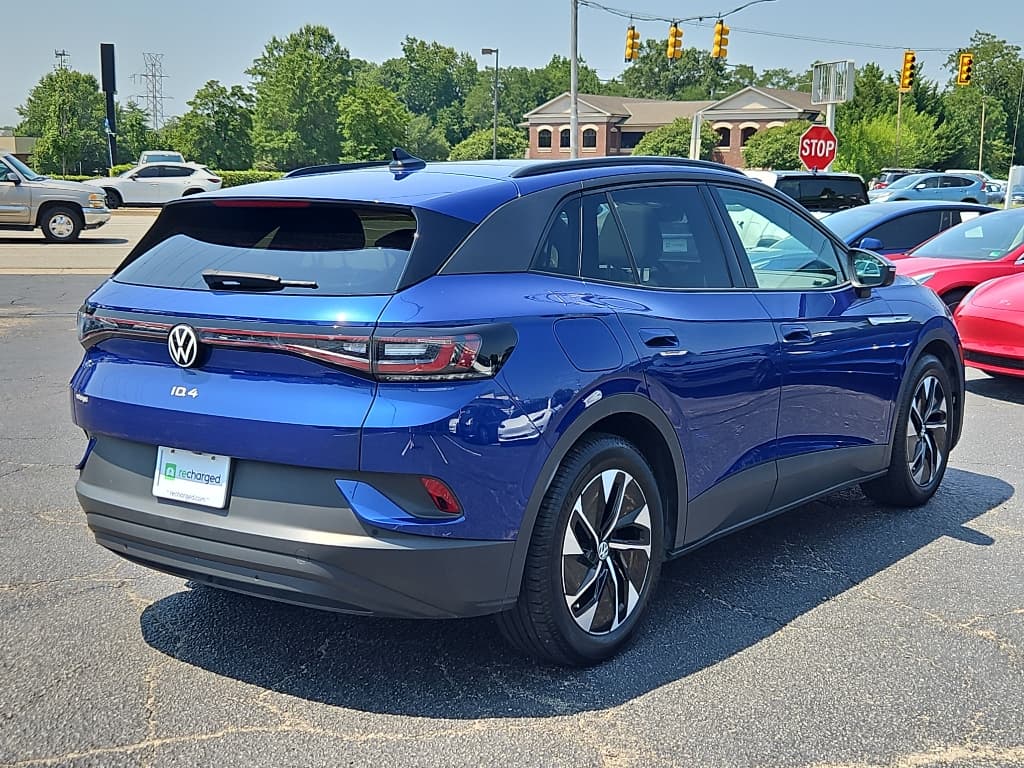 2021 Volkswagen ID.4 view 3
