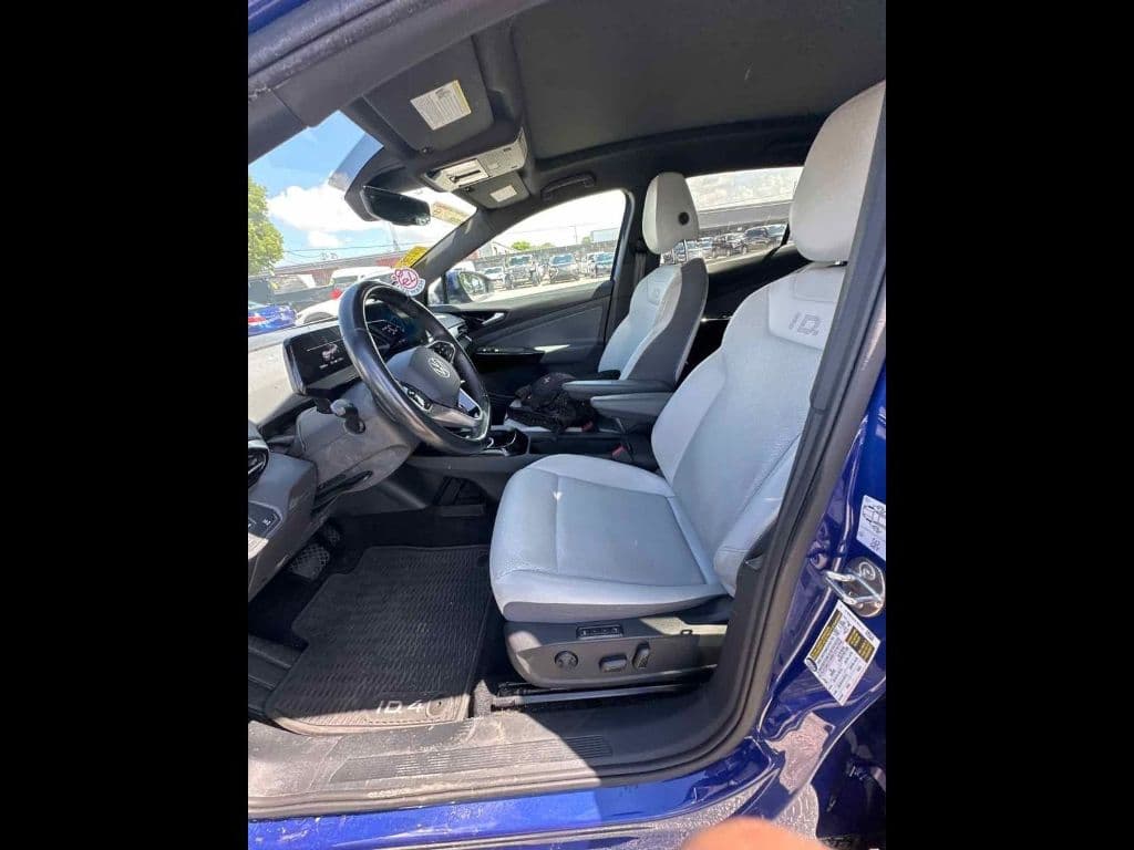 2021 Volkswagen ID.4 view 7