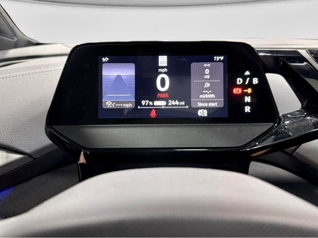 2023 Volkswagen ID.4 view 10