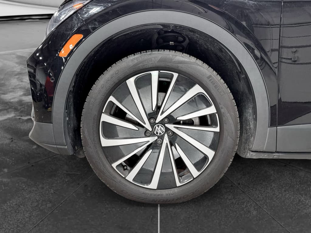 2023 Volkswagen ID.4 view 30