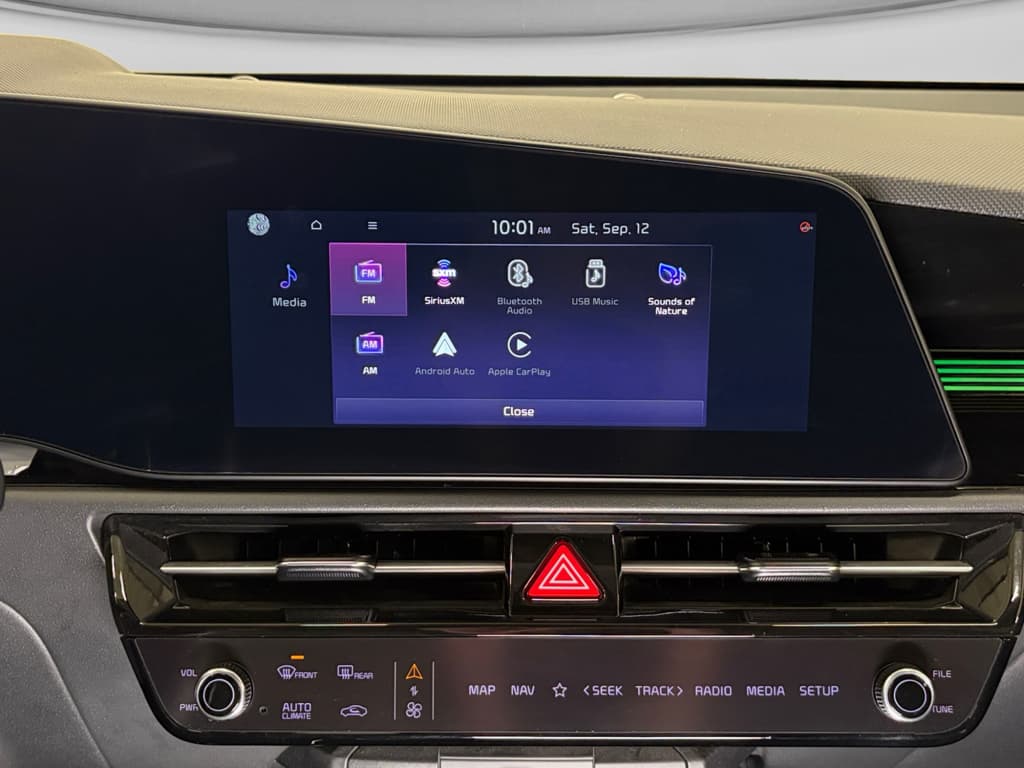2023 Kia Niro EV view 10
