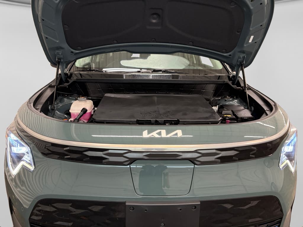 2023 Kia Niro EV view 24