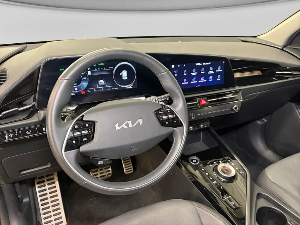 2023 Kia Niro EV view 17
