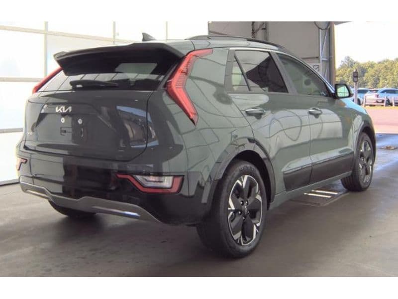 2023 Kia Niro EV view 3