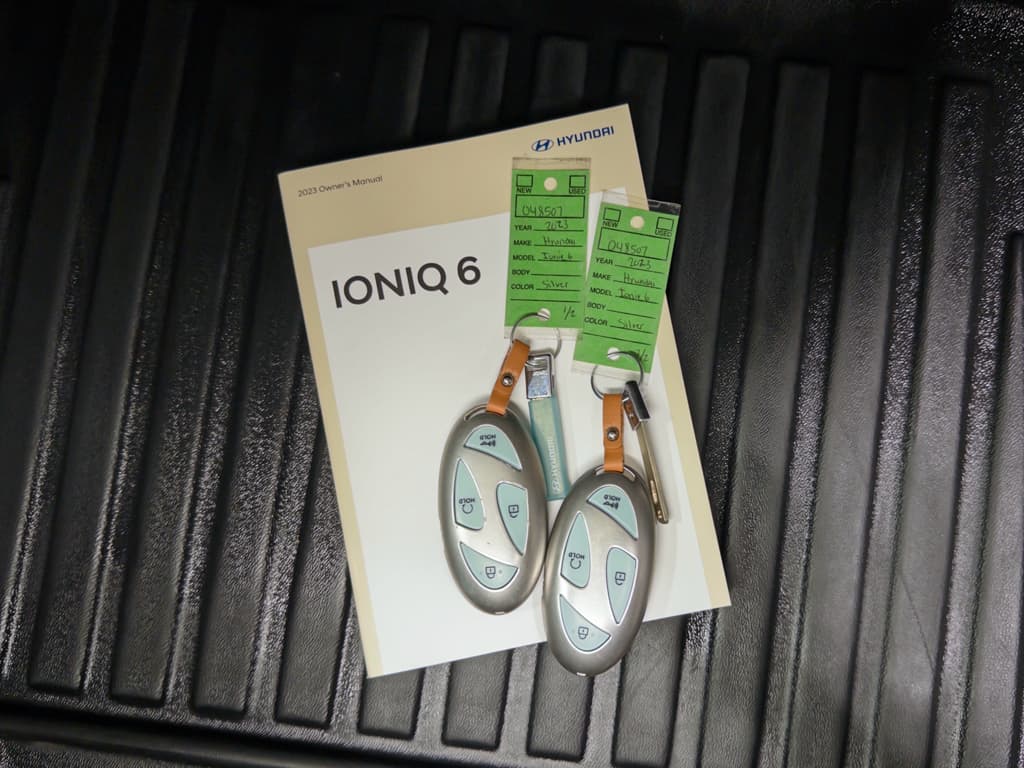 2023 Hyundai IONIQ 6 view 23
