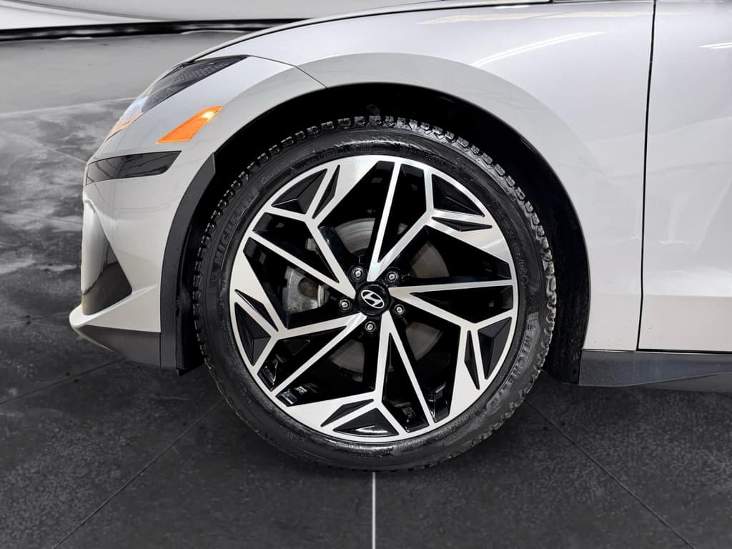 2023 Hyundai IONIQ 6 view 31