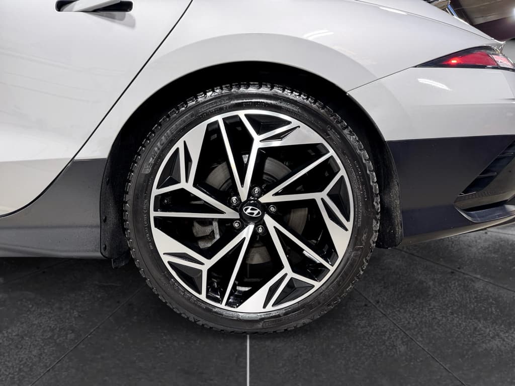 2023 Hyundai IONIQ 6 view 33