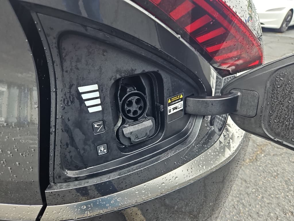 2022 Kia EV6 view 14