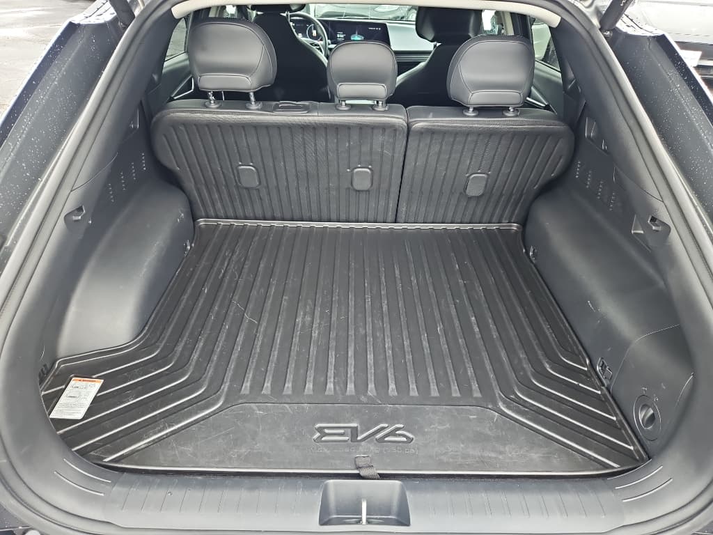 2022 Kia EV6 view 12