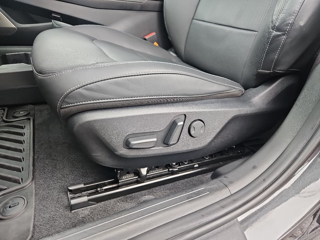 2022 Kia EV6 view 8