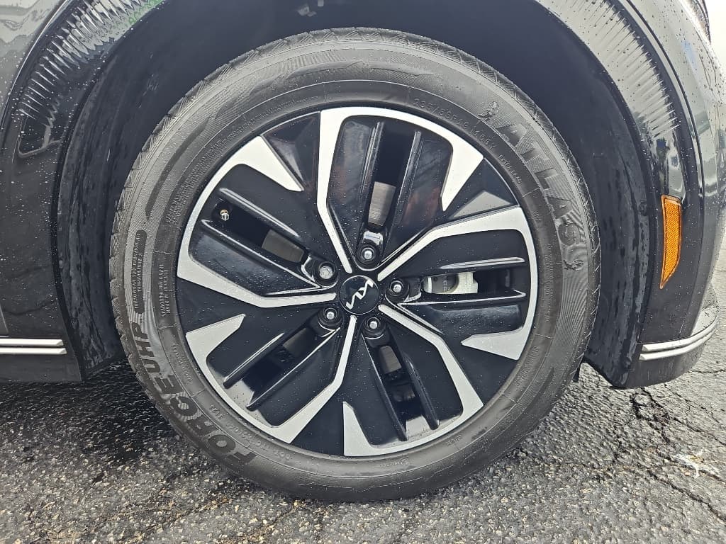 2022 Kia EV6 view 38