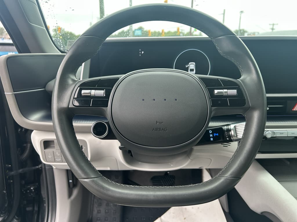 2023 Hyundai IONIQ 6 view 8