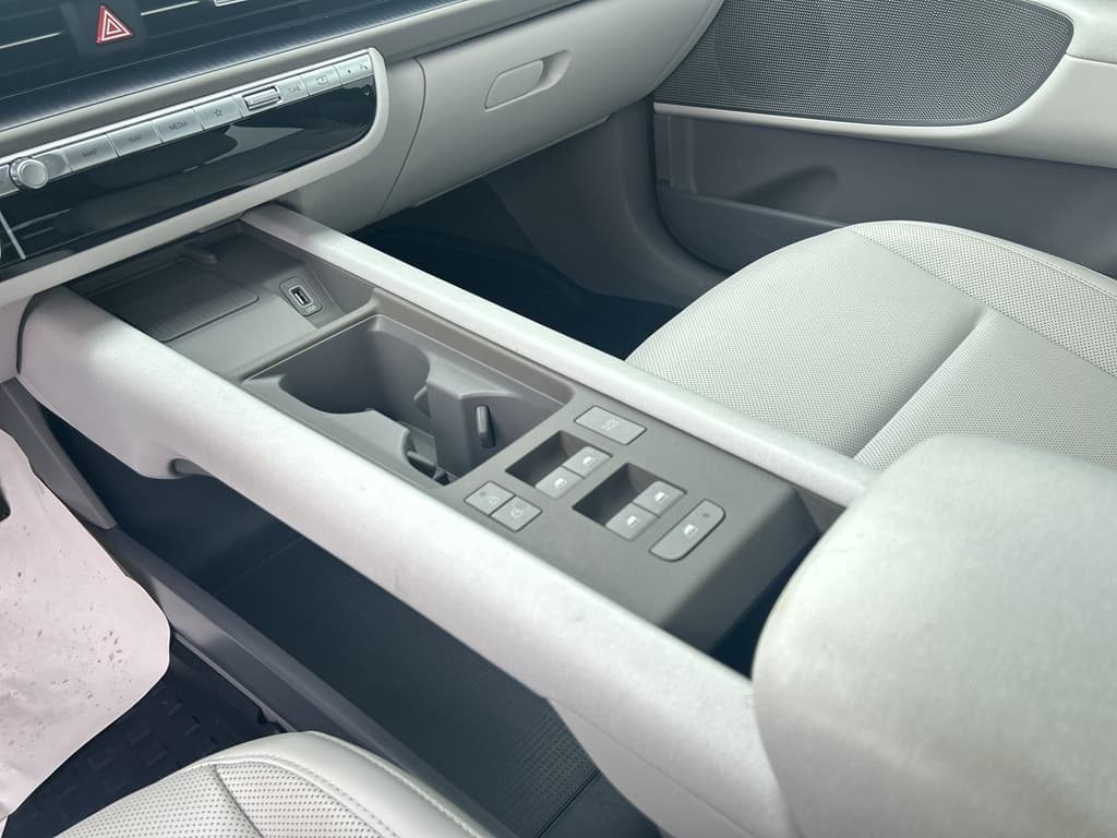 2023 Hyundai IONIQ 6 view 16