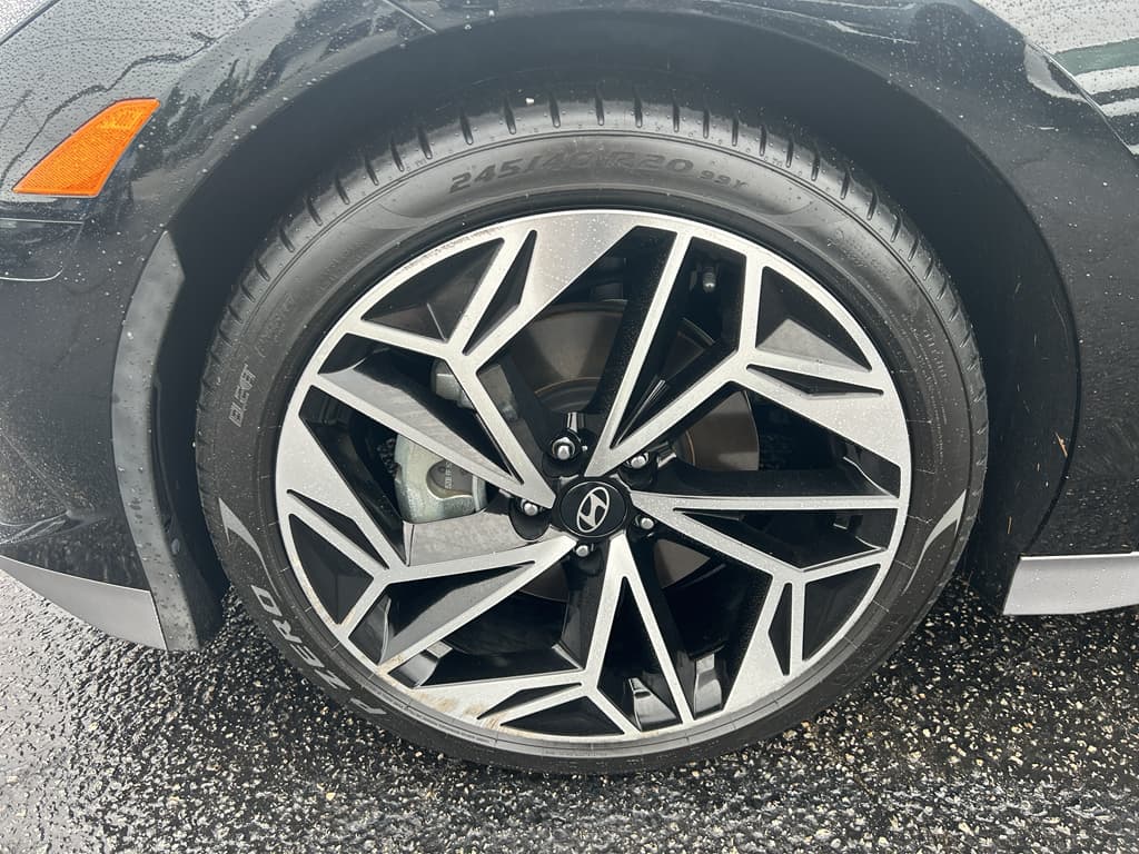2023 Hyundai IONIQ 6 view 27