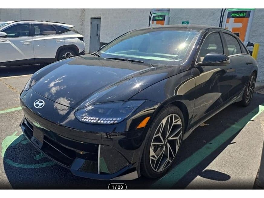 2023 Hyundai IONIQ 6 view 1