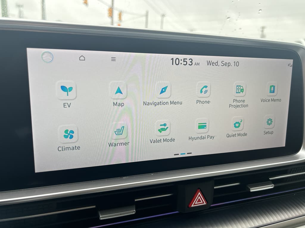 2023 Hyundai IONIQ 6 view 12