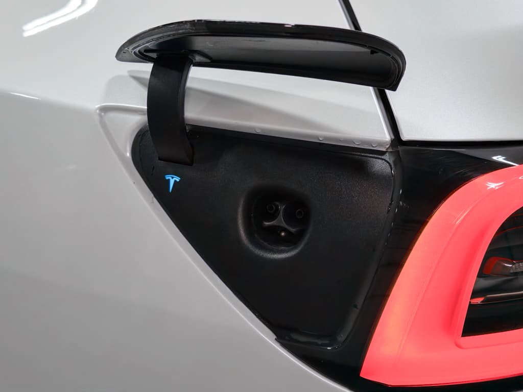 2020 Tesla Model Y view 5