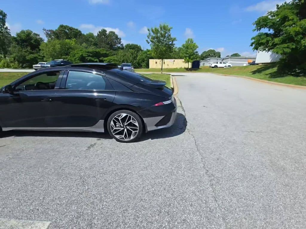 2023 Hyundai IONIQ 6 view 2