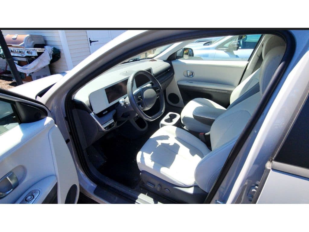 2022 Hyundai IONIQ 5 view 5