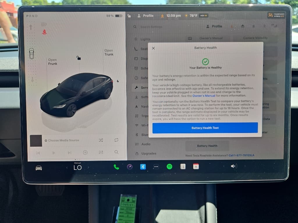 2025 Tesla Model 3 view 12