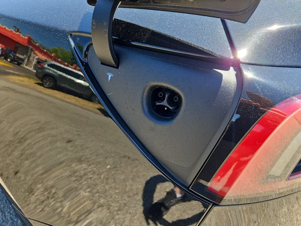 2025 Tesla Model 3 view 5