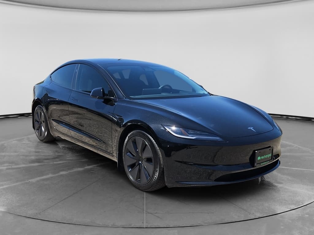 2025 Tesla Model 3 view 4