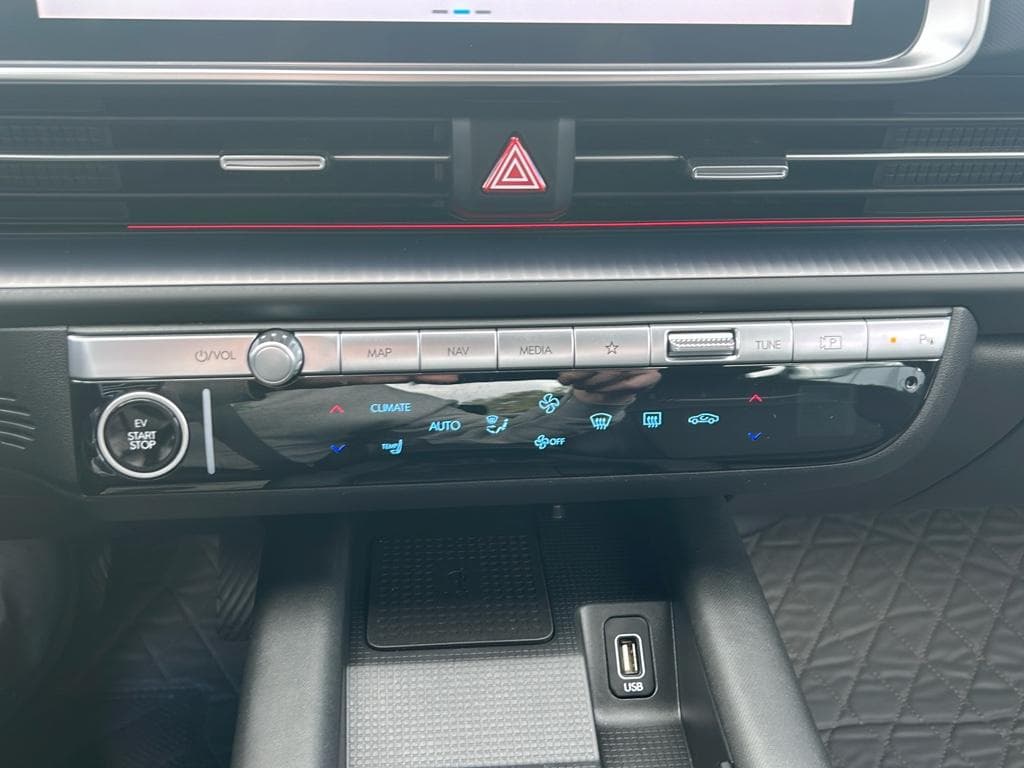 2023 Hyundai IONIQ 6 view 13