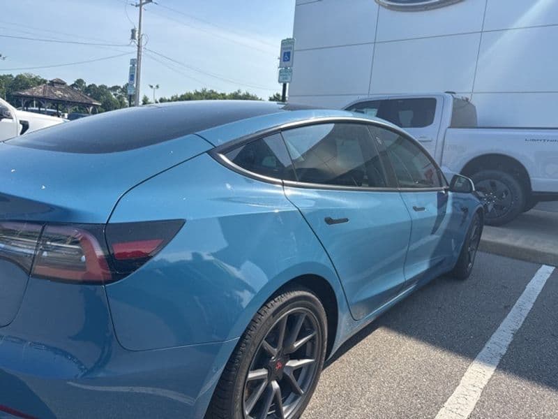2021 Tesla Model 3 view 3