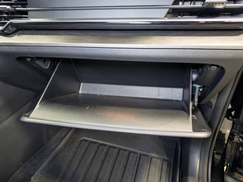 2023 Kia Sportage PHEV view 22