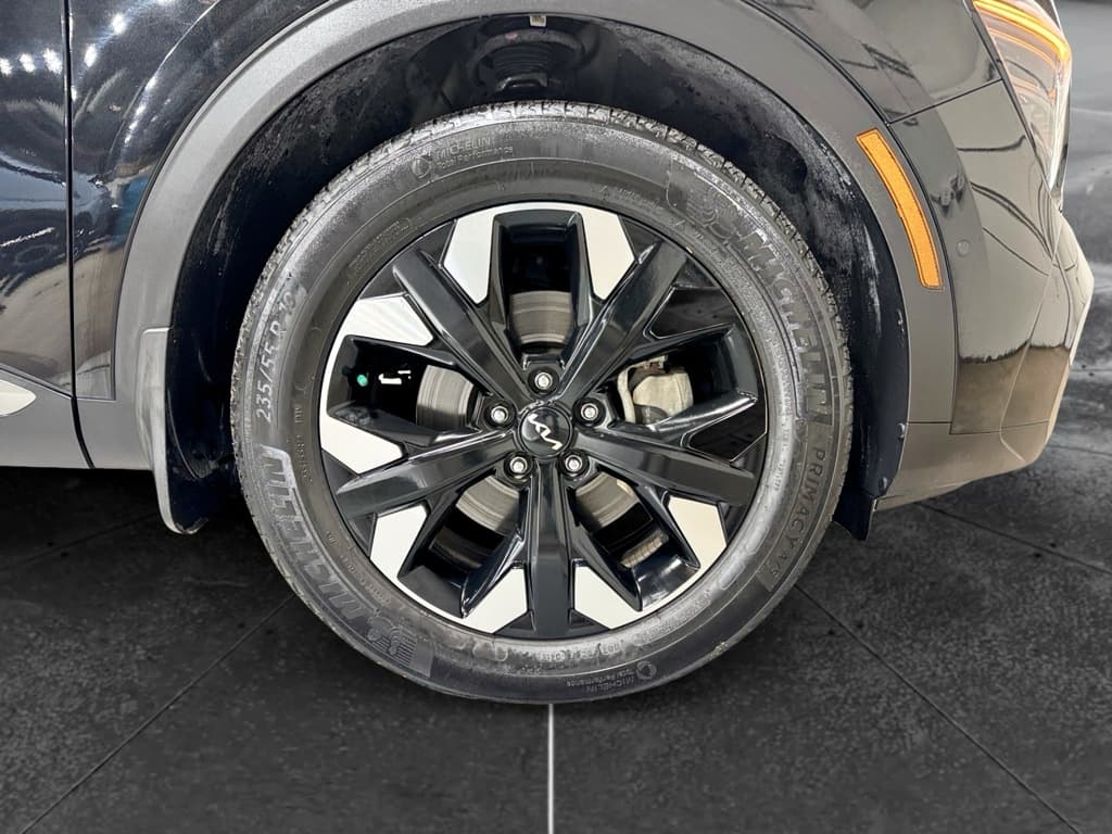 2023 Kia Sportage PHEV view 35